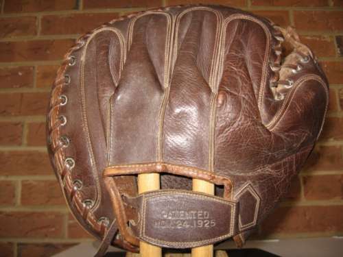 Bob O'Farrell Goldsmith Back